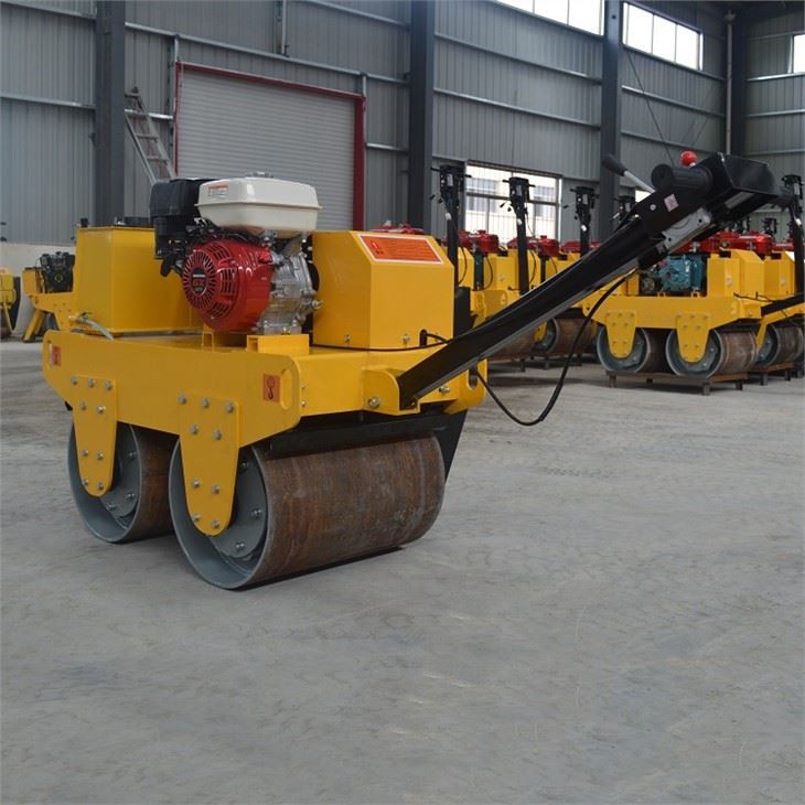 5 gasoline tarmac roller
